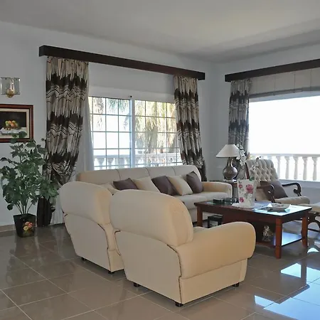 Paseo Mirabal * Icod De Los Vinos