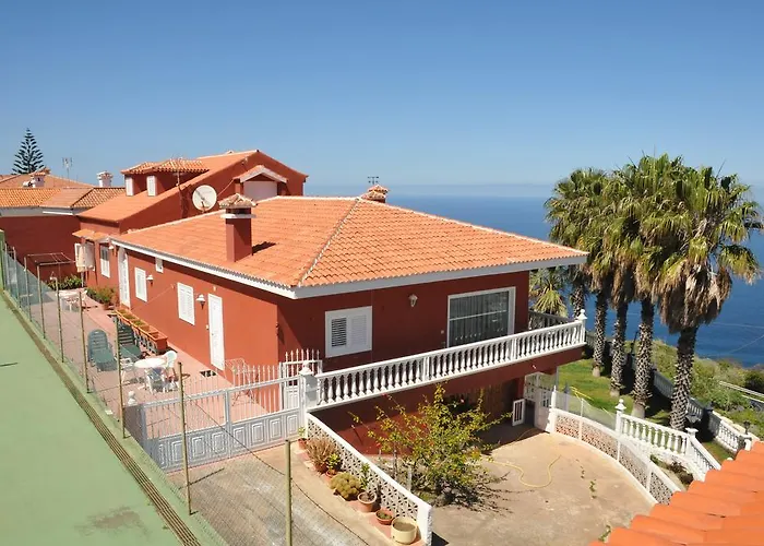 Paseo Mirabal Icod De Los Vinos